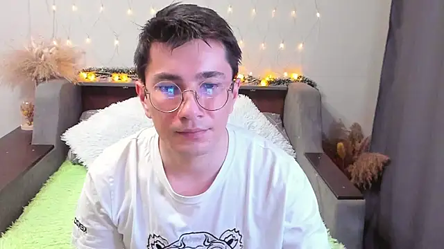 Yumi steve online show from January 2025 11:29:01 PM