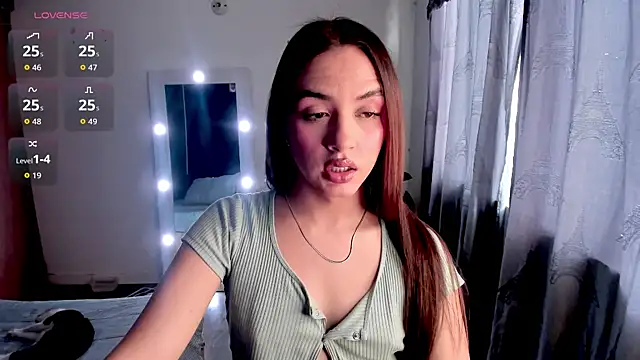 Snapshot of valen_thompson chatting on July 2026 10:05:01 PM valen thompson online show from July 2026 10:05:01 PM