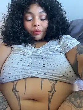 Snapshot of PrincessLauren420 chatting on December 2025 08:50:02 PM PrincessLauren420 online show from December 2025 08:50:02 PM