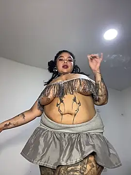 Snapshot of PrincessLauren420 chatting on December 2025 02:30:02 AM PrincessLauren420 online show from December 2025 02:30:02 AM