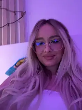 Snapshot of mollyxxx chatting on January 2025 04:50:01 AM mollyxxx online show from January 2025 04:50:01 AM