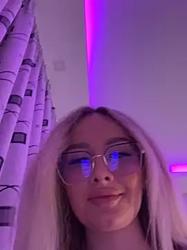 Snapshot of mollyxxx chatting on February 2025 10:55:01 PM mollyxxx online show from February 2025 10:55:01 PM