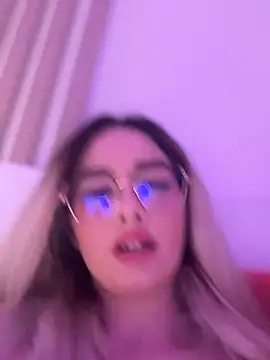 mollyxxx online show from February 2026 04:24:02 AM