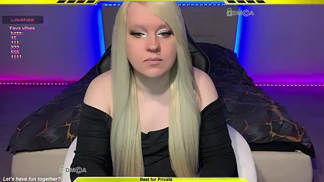 camsmiley online show from April 2026 11:49:01 AM
