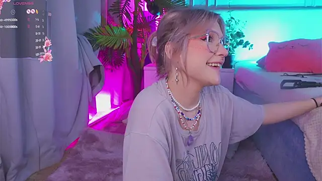 Snapshot of Crazy_Wine chatting on December 2024 02:02:01 AM Crazy Wine online show from December 2024 02:02:01 AM