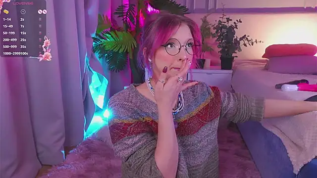 Snapshot of Crazy_Wine chatting on December 2024 11:14:02 PM Crazy Wine online show from December 2024 11:14:02 PM