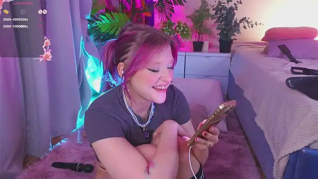 Snapshot of Crazy_Wine chatting on December 2024 02:21:02 AM Crazy Wine online show from December 2024 02:21:02 AM