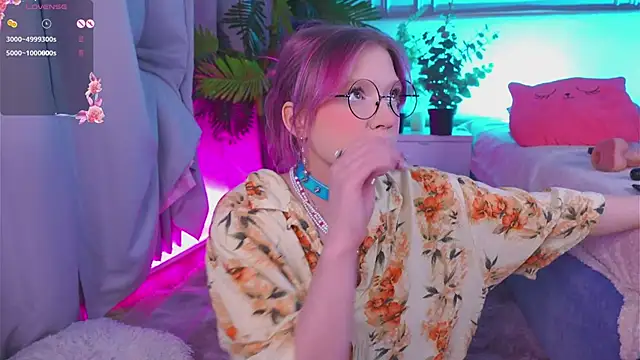 Snapshot of Crazy_Wine chatting on December 2024 03:13:02 AM Crazy Wine online show from December 2024 03:13:02 AM