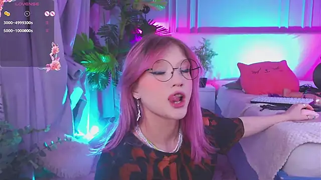 Snapshot of Crazy_Wine chatting on January 2025 02:11:02 AM Crazy Wine online show from January 2025 02:11:02 AM