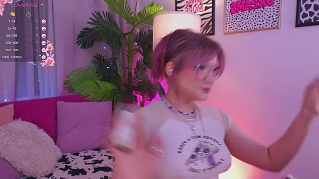 Snapshot of Crazy_Wine chatting on January 2025 03:11:01 PM Crazy Wine online show from January 2025 03:11:01 PM