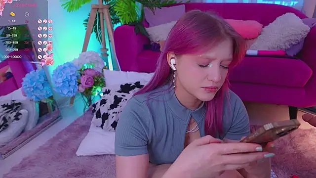 Snapshot of Crazy_Wine chatting on February 2025 02:24:01 PM Crazy Wine online show from February 2025 02:24:01 PM