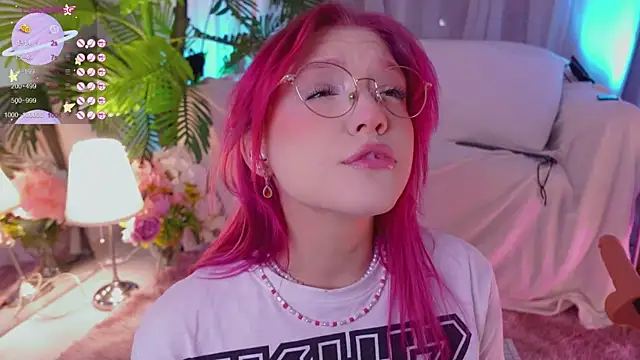 Snapshot of Crazy_Wine chatting on February 2025 02:59:01 PM Crazy Wine online show from February 2025 02:59:01 PM