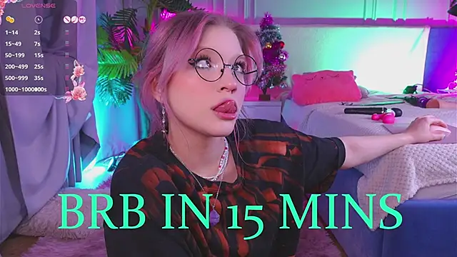 Snapshot of Crazy_Wine chatting on February 2025 05:40:02 PM Crazy Wine online show from February 2025 05:40:02 PM