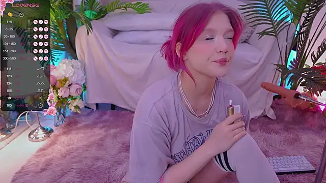 Snapshot of Crazy_Wine chatting on February 2025 02:38:01 PM Crazy Wine online show from February 2025 02:38:01 PM