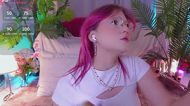 Snapshot of Crazy_Wine chatting on February 2025 08:14:02 PM Crazy Wine online show from February 2025 08:14:02 PM