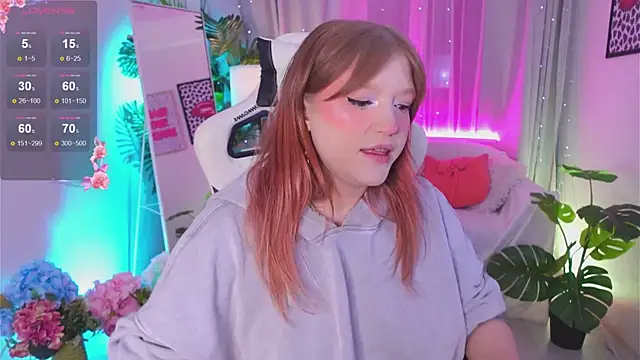 Snapshot of Crazy_Wine chatting on September 2025 09:49:02 PM Crazy Wine online show from September 2025 09:49:02 PM