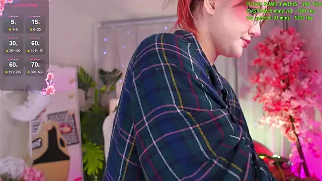 Snapshot of Crazy_Wine chatting on November 2025 06:24:02 AM Crazy Wine online show from November 2025 06:24:02 AM