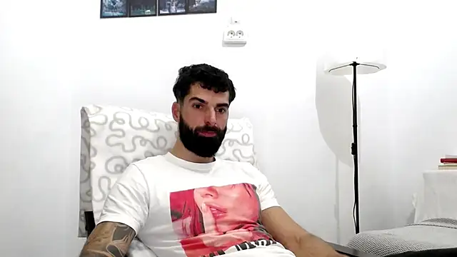 Verycutex online show from November 2025 06:59:01 AM