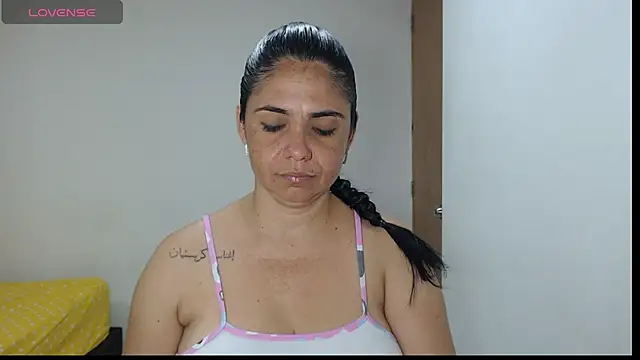 selena ferri online show from September 2025 10:03:02 PM