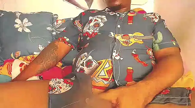 Snapshot of BlackRunning chatting on February 2025 05:04:01 AM BlackRunning online show from February 2025 05:04:01 AM