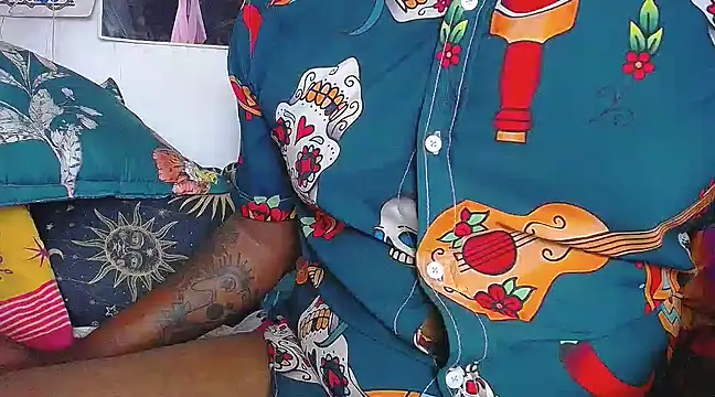 Snapshot of BlackRunning chatting on March 2025 08:07:01 AM BlackRunning online show from March 2025 08:07:01 AM