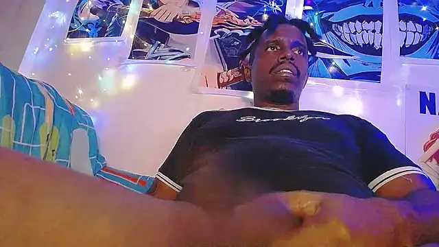 Snapshot of BlackRunning chatting on October 2025 04:33:01 AM BlackRunning online show from October 2025 04:33:01 AM