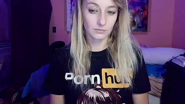 Snapshot of AsiaGoesPro chatting on November 2025 01:10:01 PM AsiaGoesPro online show from November 2025 01:10:01 PM