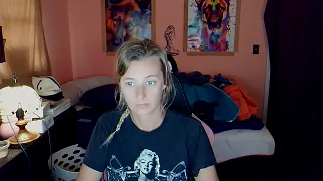 Snapshot of AsiaGoesPro chatting on December 2025 03:18:02 PM AsiaGoesPro online show from December 2025 03:18:02 PM