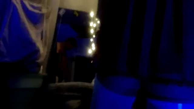 Snapshot of lickthecat chatting on October 2025 06:17:01 AM lickthecat online show from October 2025 06:17:01 AM