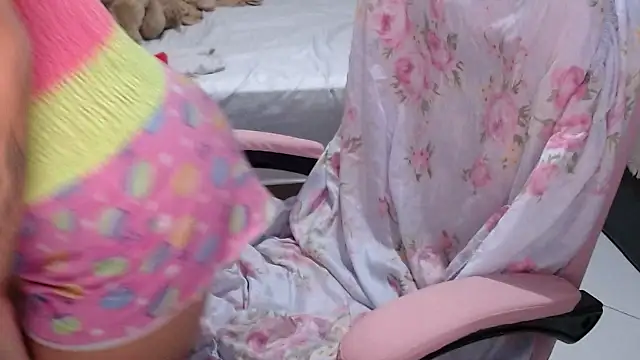 bustycarly online show from April 2026 10:14:02 PM