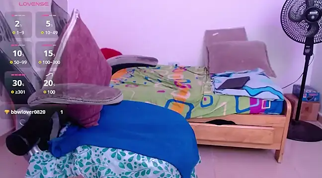 Snapshot of Britney_beg1 chatting on March 2025 08:53:02 AM Britney beg1 online show from March 2025 08:53:02 AM