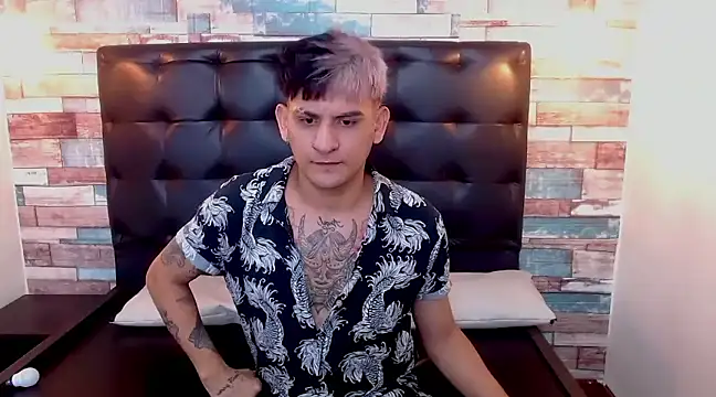 Dona and Carl online show from December 2024 04:48:02 AM