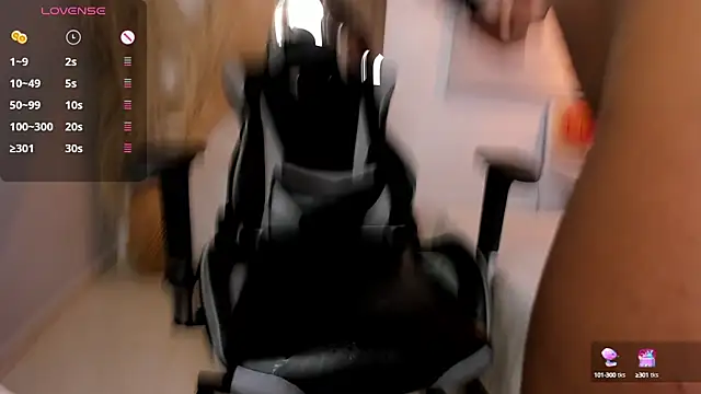 Snapshot of ashley_23_ chatting on December 2024 12:16:01 AM ashley 23 online show from December 2024 12:16:01 AM