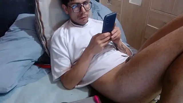 dannnyhot24 online show from January 2025 08:11:01 AM