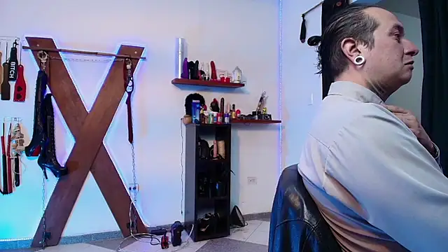 Snapshot of boy_n_girl chatting on February 2025 09:05:01 AM boy n girl online show from February 2025 09:05:01 AM