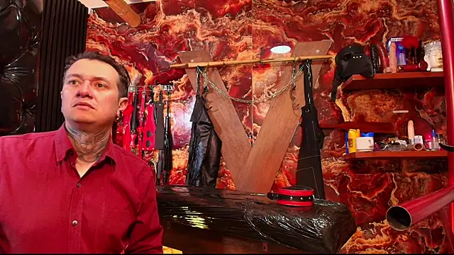 Snapshot of boy_n_girl chatting on December 2025 09:40:02 AM boy n girl online show from December 2025 09:40:02 AM