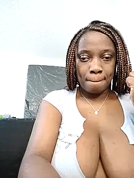 doucebrune online show from May 2026 08:47:02 PM