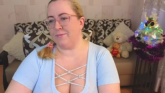 Ginesia online show from December 2024 01:01:02 PM