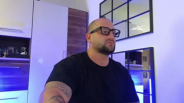 Snapshot of moonjoey chatting on September 2025 01:58:02 PM moonjoey online show from September 2025 01:58:02 PM