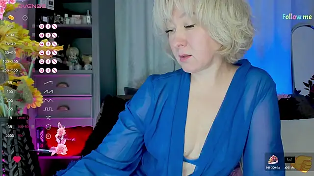 Snapshot of Mia_Wintermood chatting on November 2025 05:07:02 AM Mia Wintermood online show from November 2025 05:07:02 AM