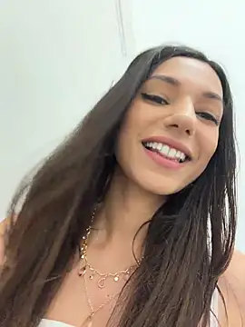  MiaQueen  online show from July 2026 09:43:01 PM