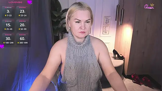 Snapshot of YolandaKiss chatting on March 2026 08:24:02 PM YolandaKiss online show from March 2026 08:24:02 PM