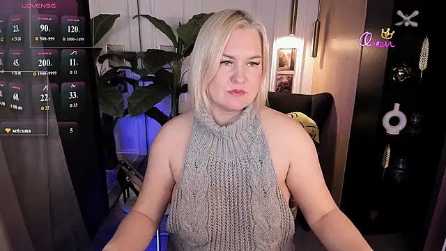 Snapshot of YolandaKiss chatting on May 2026 08:02:02 PM YolandaKiss online show from May 2026 08:02:02 PM
