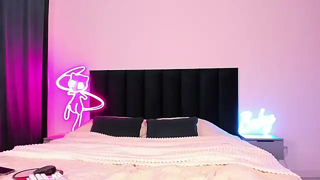 Snapshot of wow_lovie chatting on March 2025 08:19:02 AM wow lovie online show from March 2025 08:19:02 AM