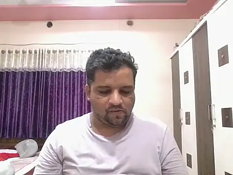 Snapshot of dhruv_love chatting on July 2026 12:33:01 PM dhruv love online show from July 2026 12:33:01 PM