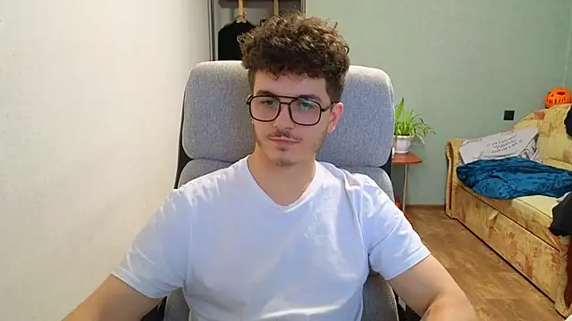 Remy Miles online show from December 2025 01:15:01 PM