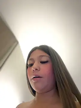 Alyshanon18 online show from March 2025 12:08:01 AM