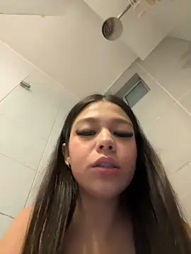 Alyshanon18 online show from May 2026 02:53:02 AM