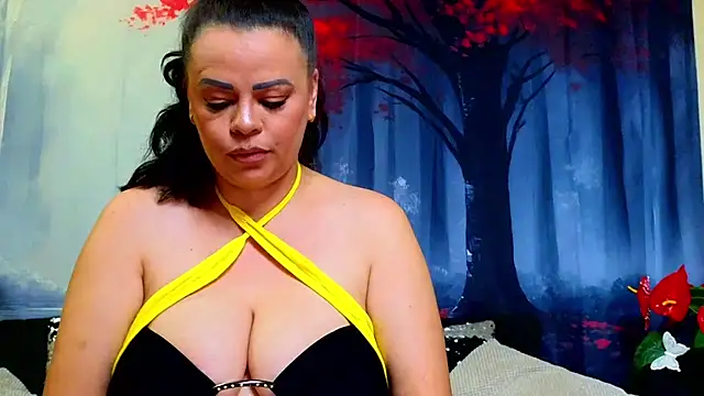 ElizabethEven online show from December 2025 11:56:02 PM