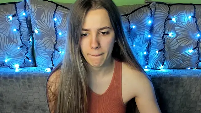 Snapshot of MaggieCake chatting on December 2024 05:39:02 AM MaggieCake online show from December 2024 05:39:02 AM